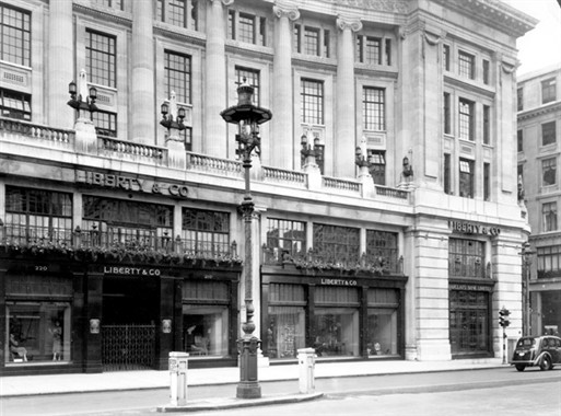 Photo:Liberty & Co, 210-220 Regent Street, 1952